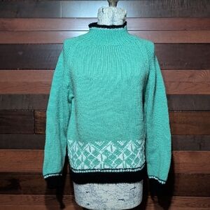 Vintage No Brand Tag Green Patterned Women's Sweater